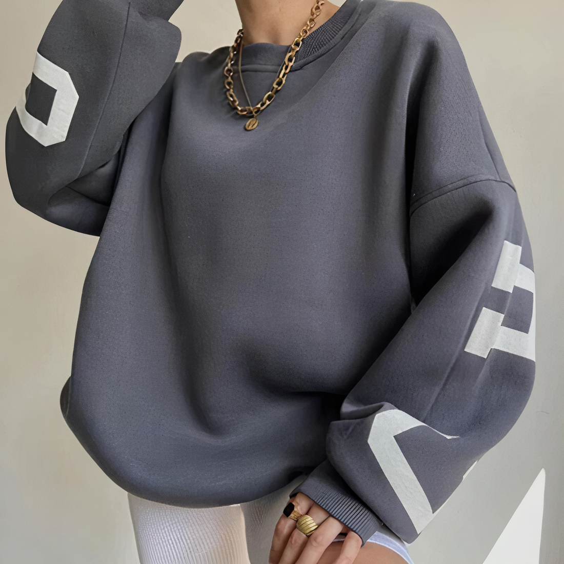 Damski klasyczny sweter oversize