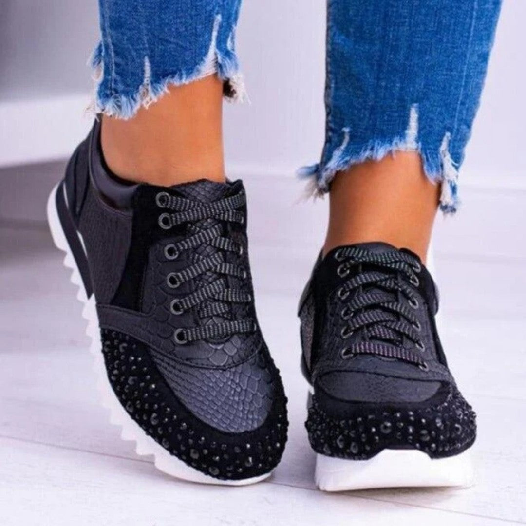 Damskie sneakersy z ozdobnymi detalami