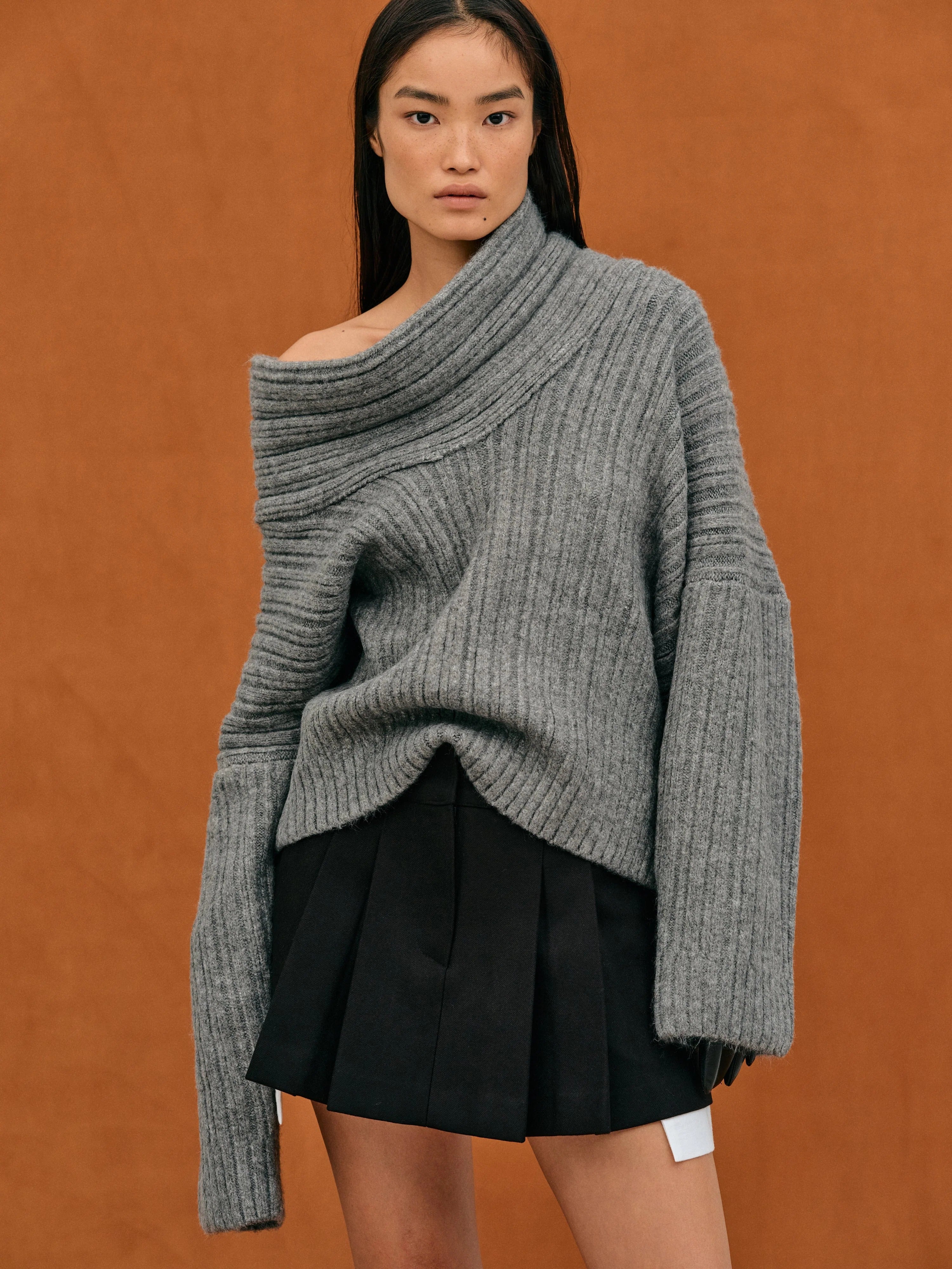 Damski sweter oversize z dzianiny