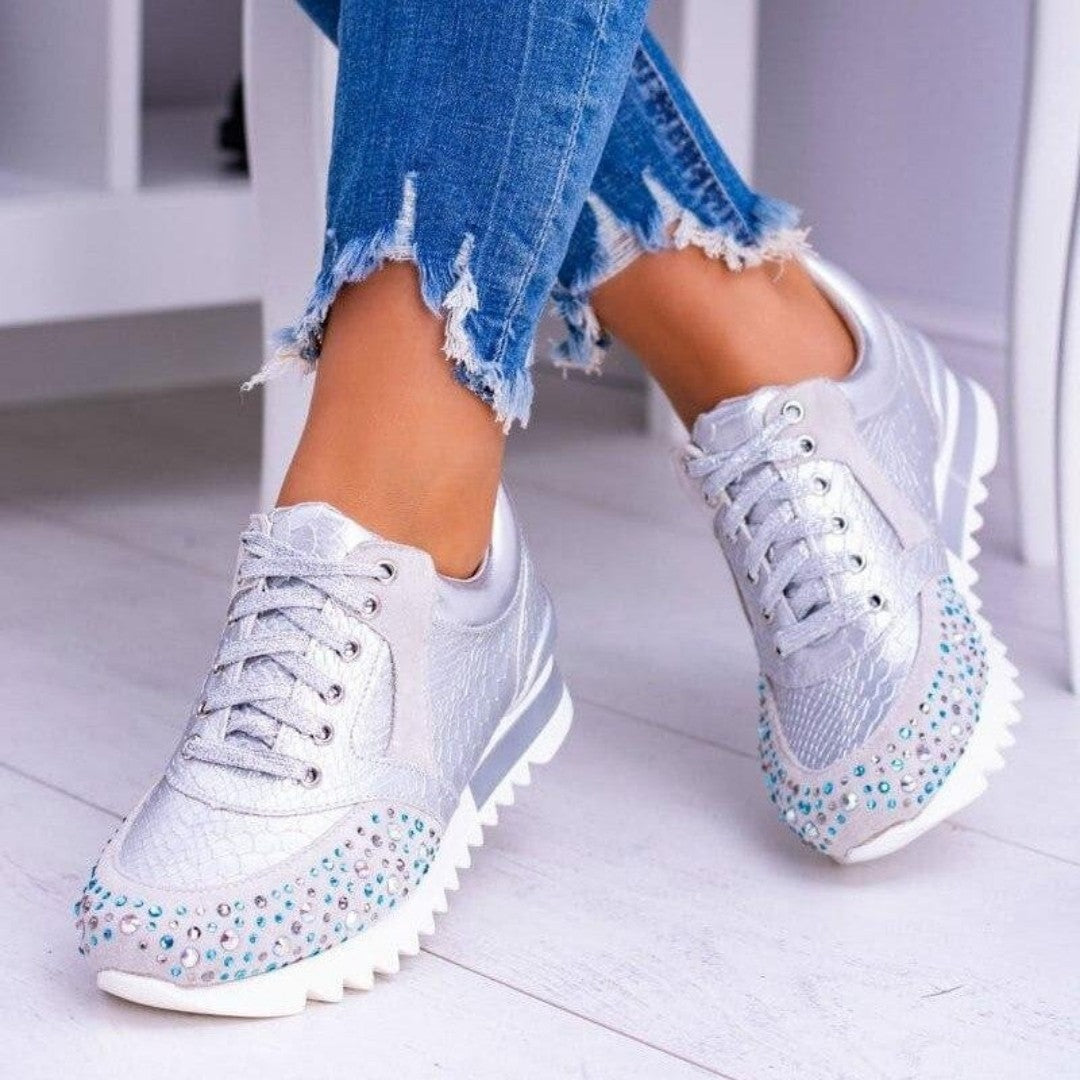 Damskie sneakersy z ozdobnymi detalami